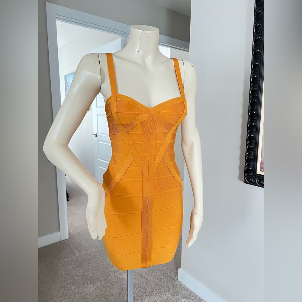 Custom-Made Orange Bodycon Dress – Size S - Picture 3 of 8